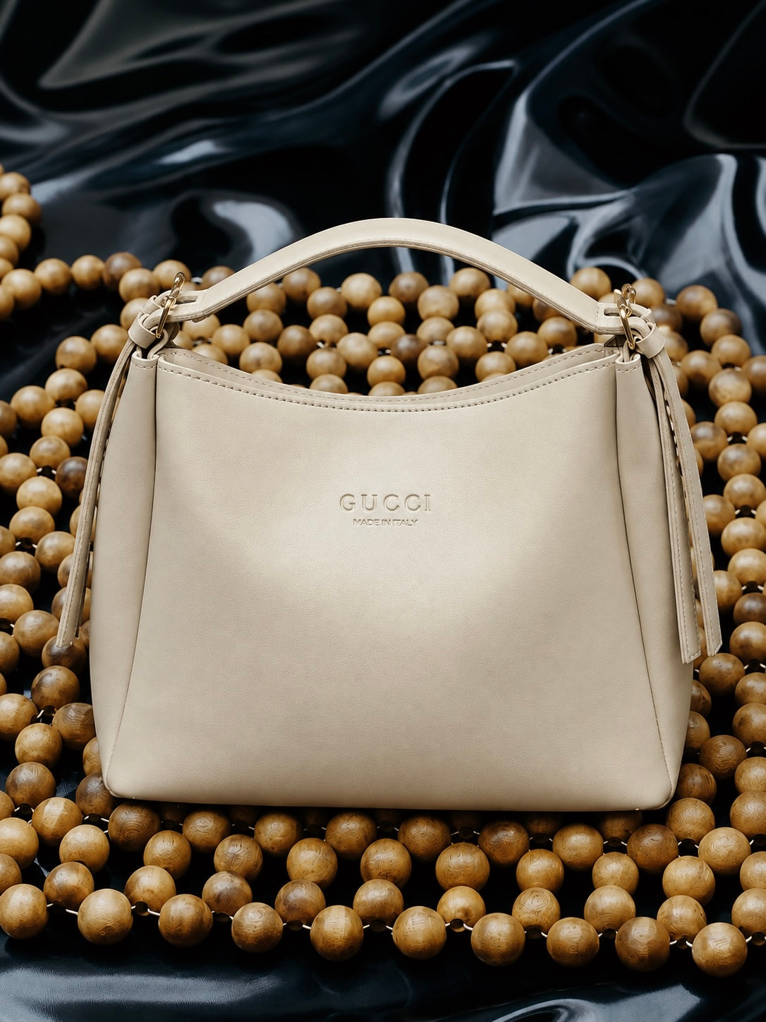 Élan Shoulder Bag