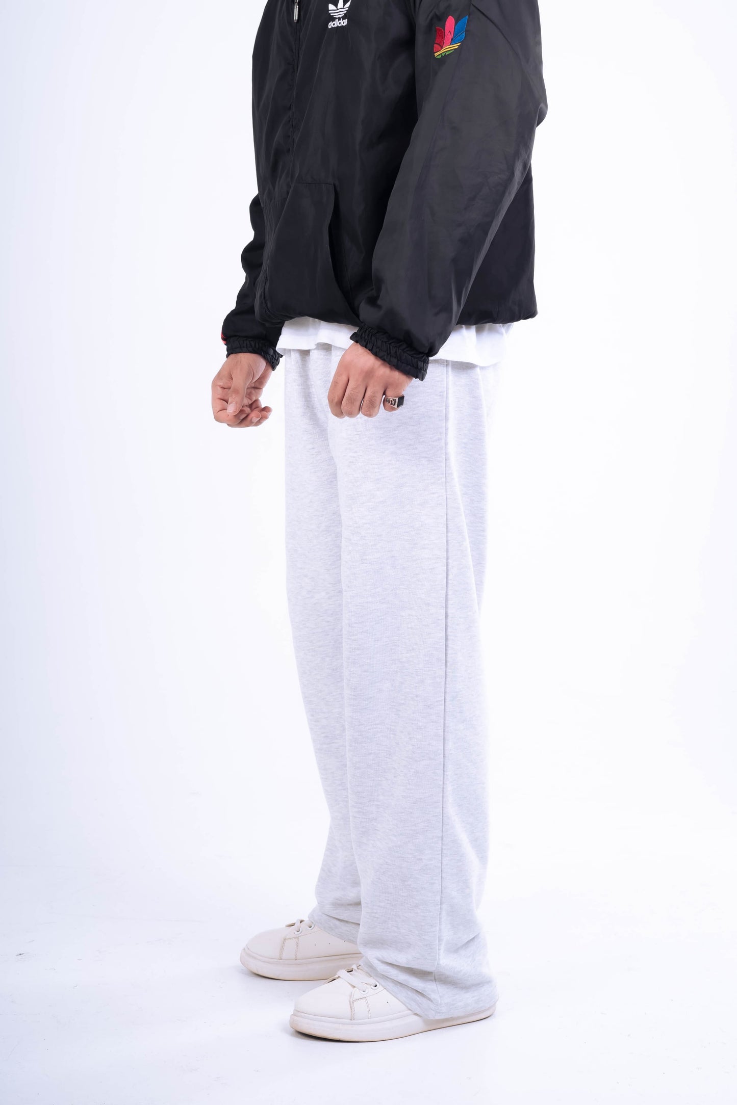 Wide-leg sweatpants